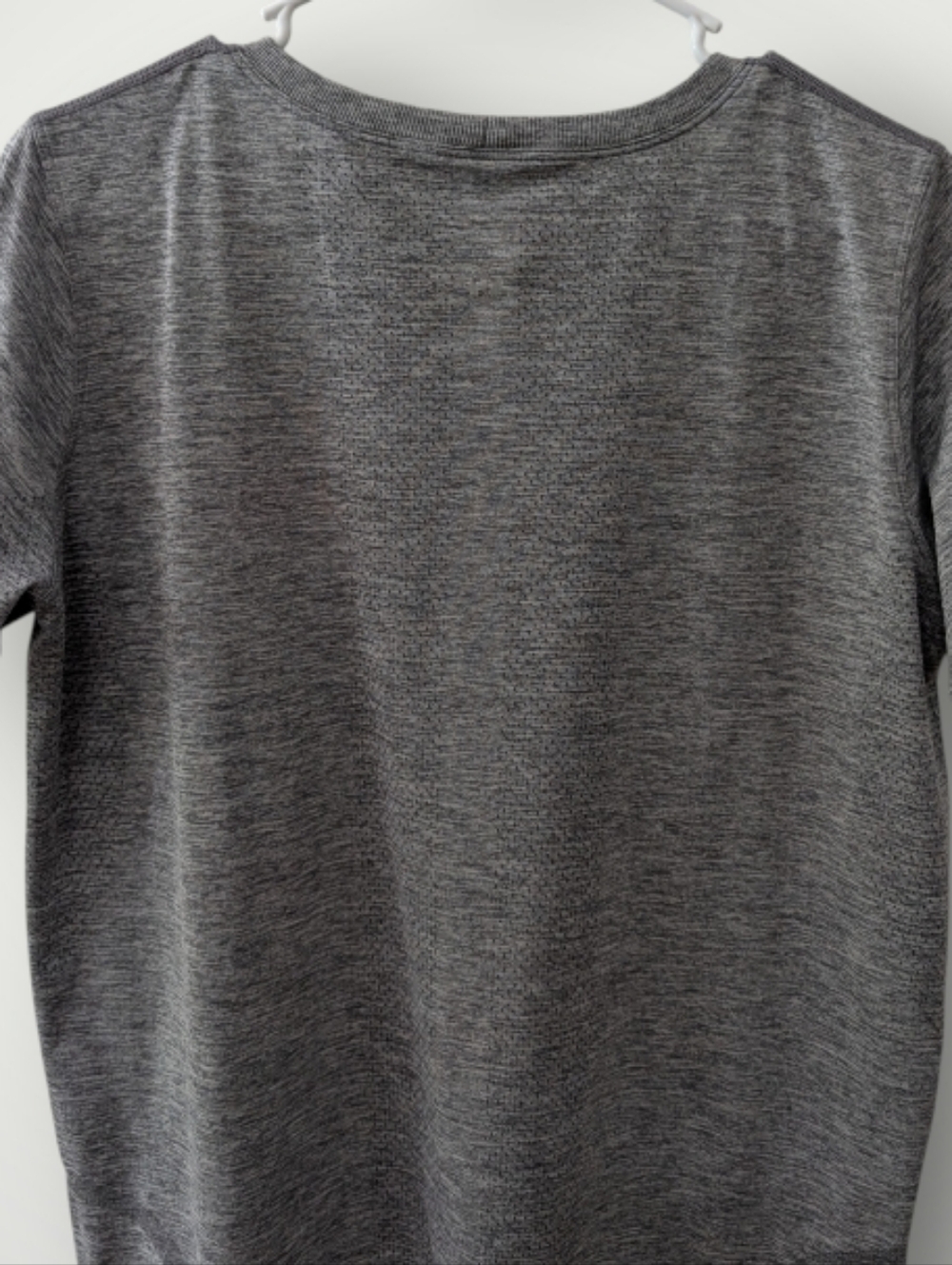 Lululemon Swiftly Tech Racerback (Breeze) - Picture 5 of 10